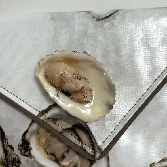 NWT & dust-bag KENT STETSON Oyster clutch/purse - Picture 2 of 13